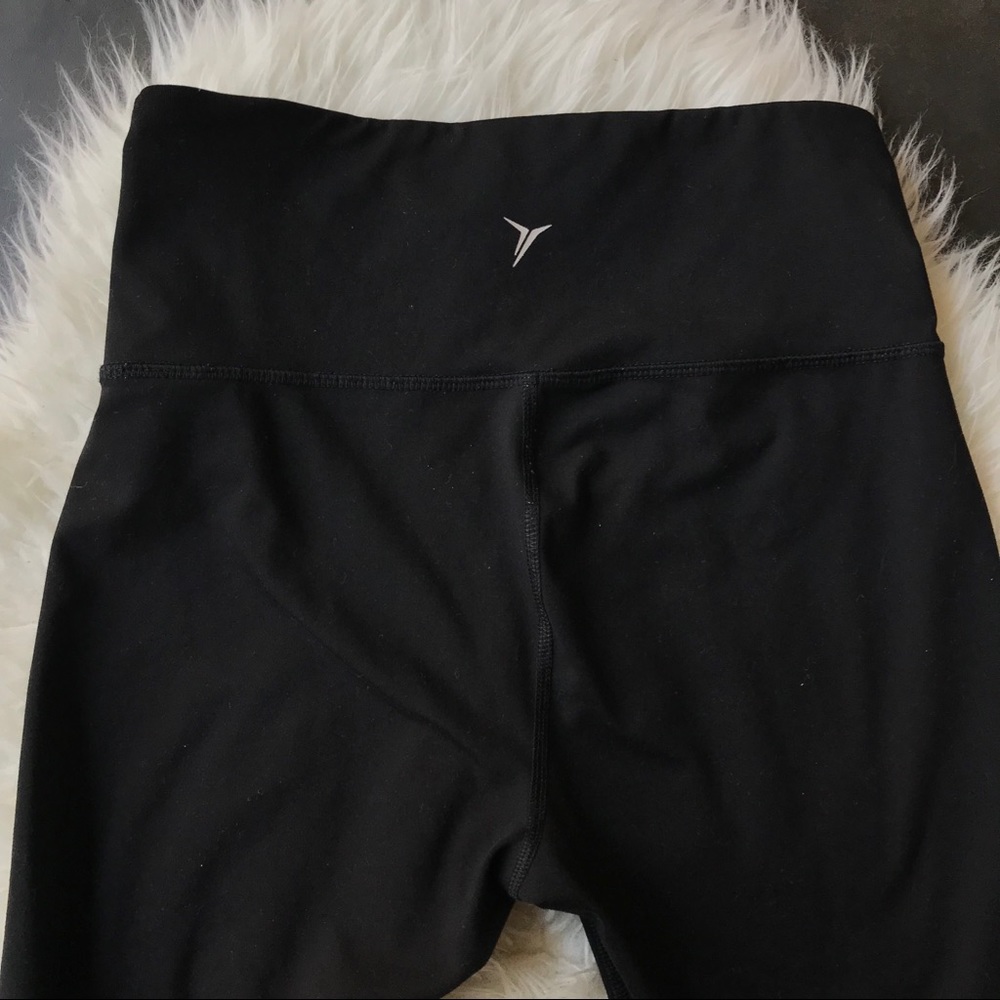 black leggings
